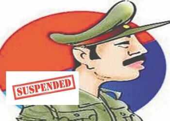 केरल: महिला और उसके बेटे के साथ दुर्व्यवहार करने के लिए SHO निलंबित, सोशल मीडिया पर घटना का वीडियो वायरल