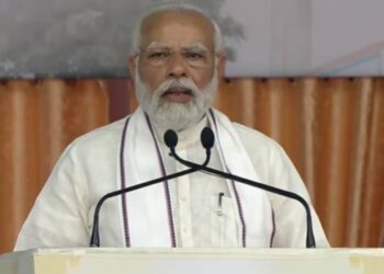 विकसित भारत के संकल्प में शिक्षकों की भूमिका अहम : गुजरात में पीएम नरेंद्र मोदी