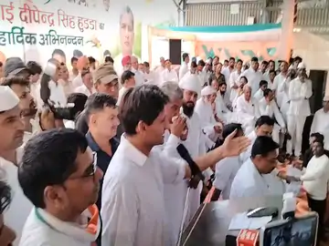 सिरसा में दीपेंद्र हुड्डा ने JJP-INLD को घेरा:बोले- दुष्यंत ने BJP को समर्थन देने में 6 घंटे लगाए, इनेलो छह मिनट नहीं लगाती