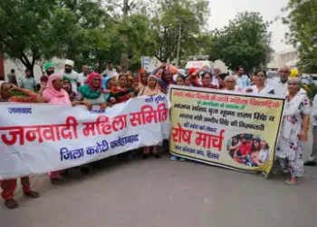 हिसार पुलिस ने किसानों को 12 घंटे बाद छोड़ा:92 लोगों को पुलिस ने लिया था हिरासत में; मय्यड़ टोल पर बुलाई मीटिंग