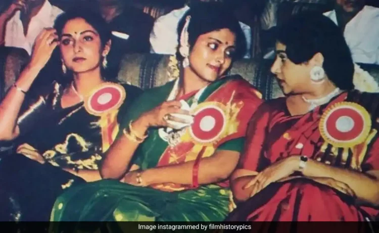 800 फिल्में, पांच भाषाएं, फोटो में नजर आ रहीं यह तीन एक्ट्रेसेस रही हैं अपने दौर की सुपरस्टार- बताया नाम तो कहलाएंगे उस्ताद