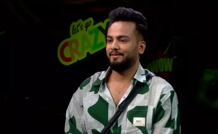 फिल्मी सितारों से ज्यादा कमाते हैं Elvish Yadav, जीते हैं आलीशान जिंदगी, हो चुका है ब्रेकअप…नेटवर्थ और कार कलेक्शन उड़ा देगा होश