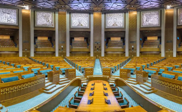 कांग्रेस-AAP आए साथ, फिर भी ‘दिल्ली अध्यादेश’ राज्यसभा में पारित करा सकती है केंद्र सरकार, जानें- कैसे