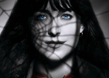 Dakota Johnson Opens Up About Her Life As Stepmom: ‘My Life Depends On It’